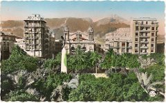 399-place Foch et theatre
